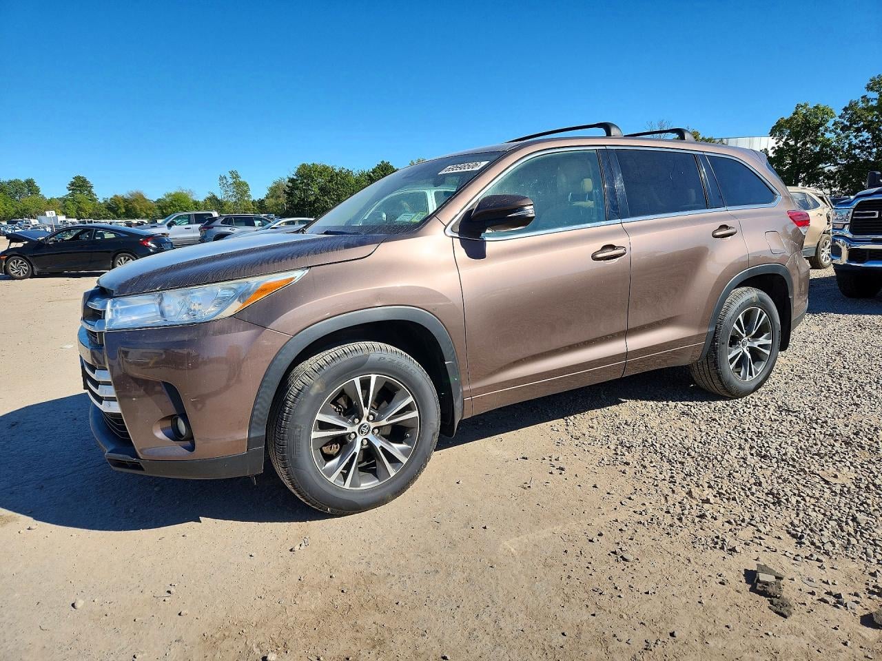 2018 TOYOTA HIGHLANDER LE PLUS | 5TDBZRFH5JS495245 | UPCARS