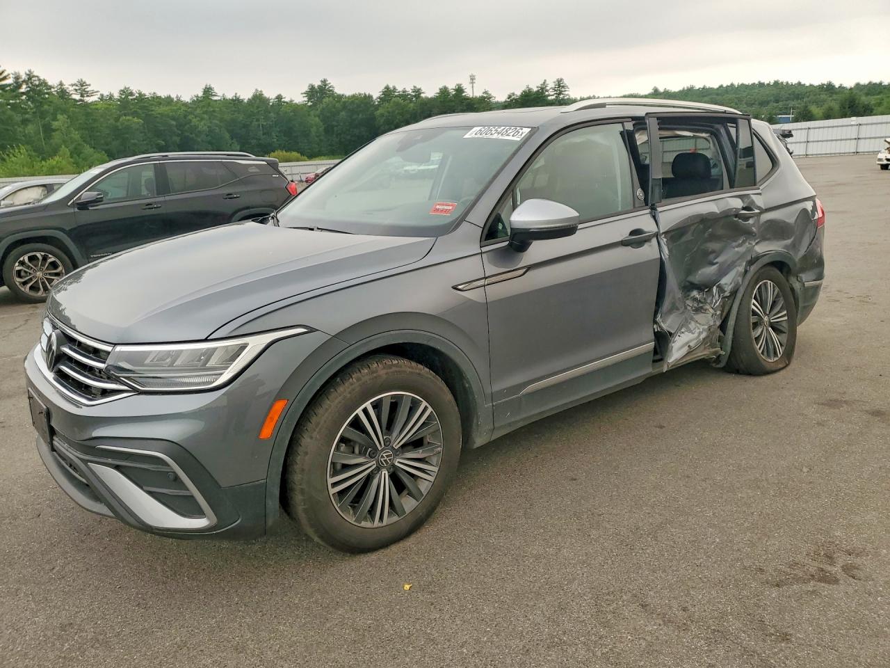 2024 VOLKSWAGEN TIGUAN WOLFSBURG | 3VVAB7AX2RM233828 | UPCARS