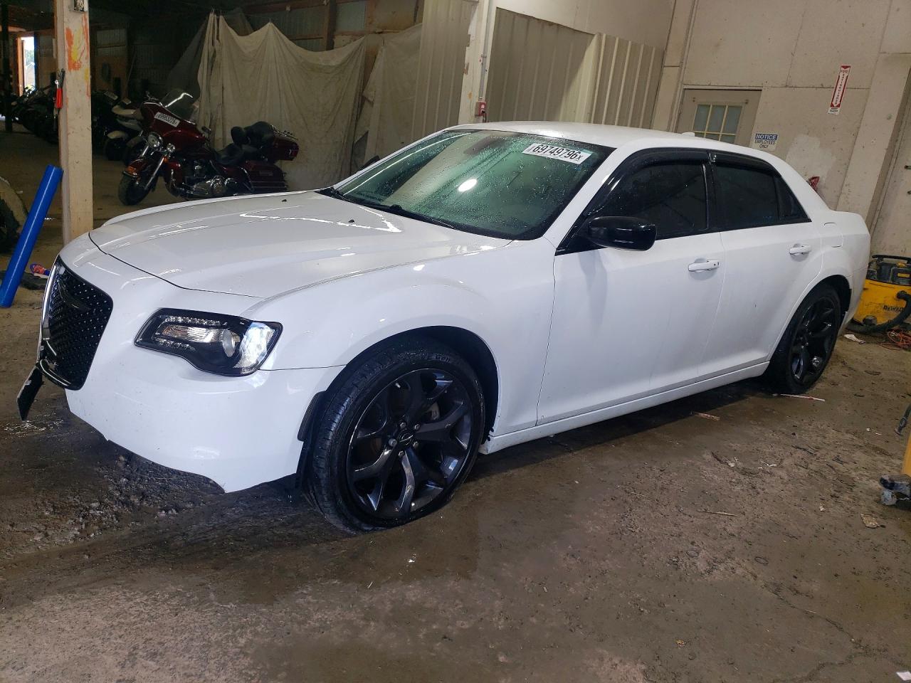 2022 CHRYSLER 300 TOURING | 2C3CCAAG1NH205372 | UPCARS