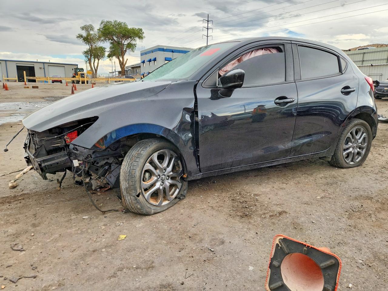 2020 TOYOTA YARIS LE | 3MYDLBJV5LY704236 | UPCARS