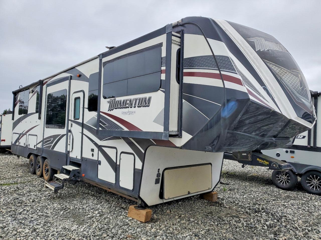 2017 GRAND DESIGN MOMENTUM CAMPER | 573FM433XH1204721 | UPCARS