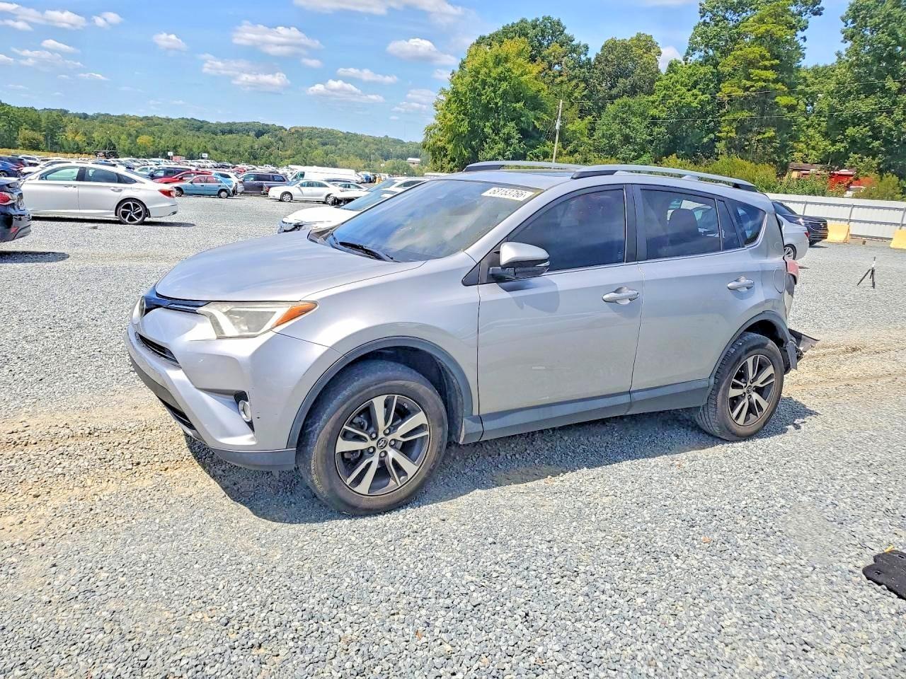 2018 TOYOTA RAV4 XLE | JTMWFREV5JJ190486 | UPCARS