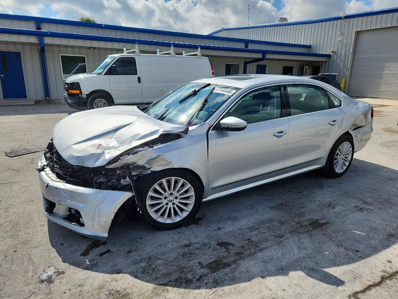 2017 VOLKSWAGEN PASSAT SE | 1VWBT7A30HC072874 | UPCARS