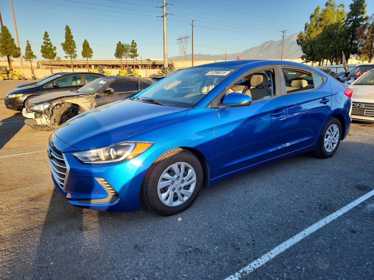 2018 HYUNDAI ELANTRA SE | 5NPD74LF3JH394943 | UPCARS