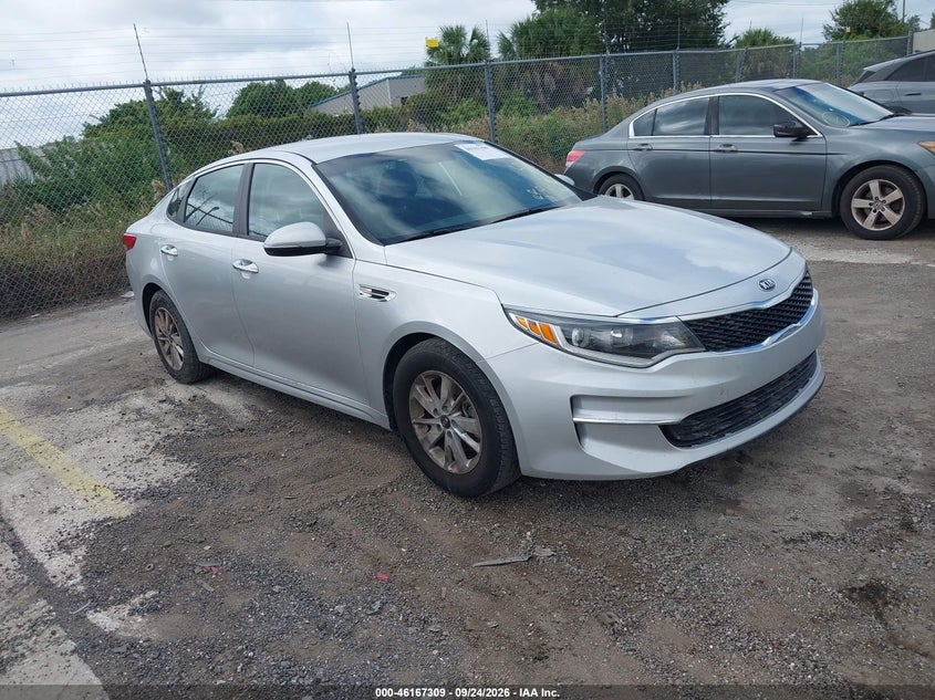 2017 KIA OPTIMA LX | 5XXGT4L38HG134140 | UPCARS
