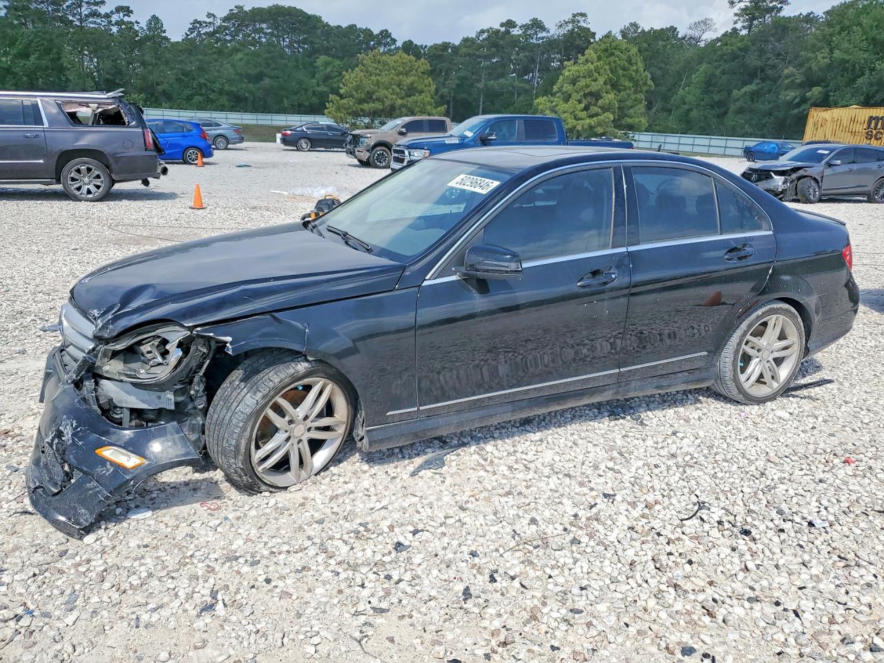 2013 MERCEDES-BENZ C-CLASS 250 | WDDGF4HB4DR270527 | UPCARS