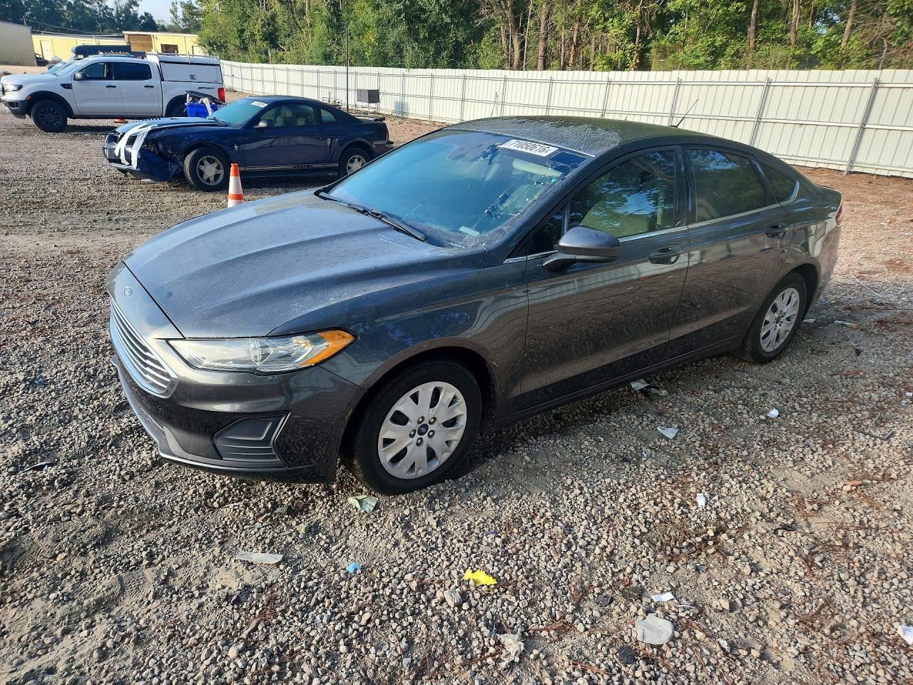 2019 FORD FUSION S | 3FA6P0G72KR111568 | UPCARS