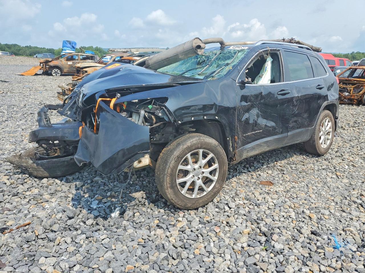 2016 JEEP CHEROKEE LATITUDE | 1C4PJMCS3GW115943 | UPCARS