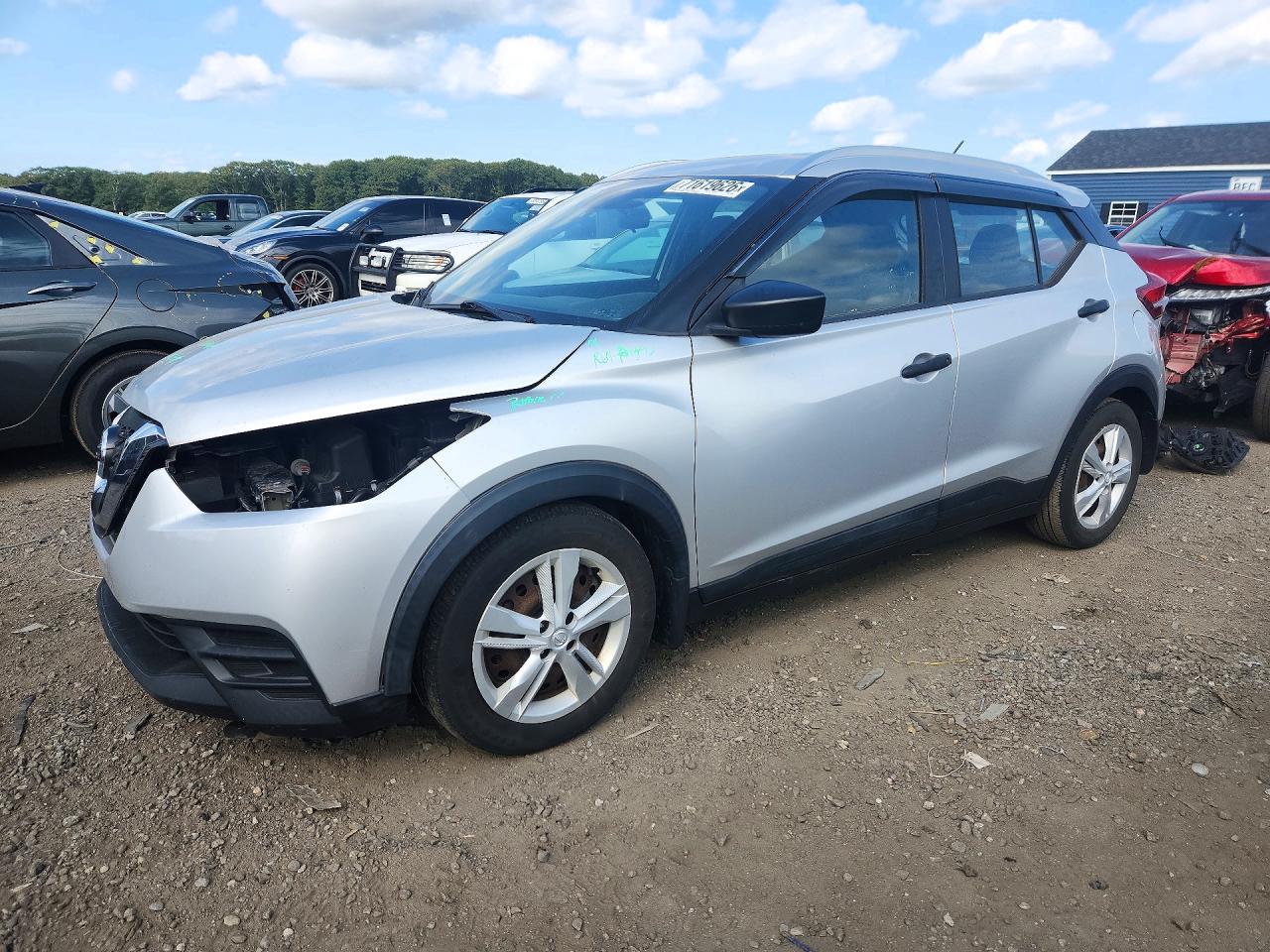 2018 NISSAN KICK S | 3N1CP5CU7JL542420 | UPCARS