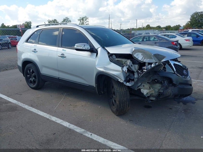2012 KIA SORENTO LX | 5XYKT4A63CG205725 | UPCARS