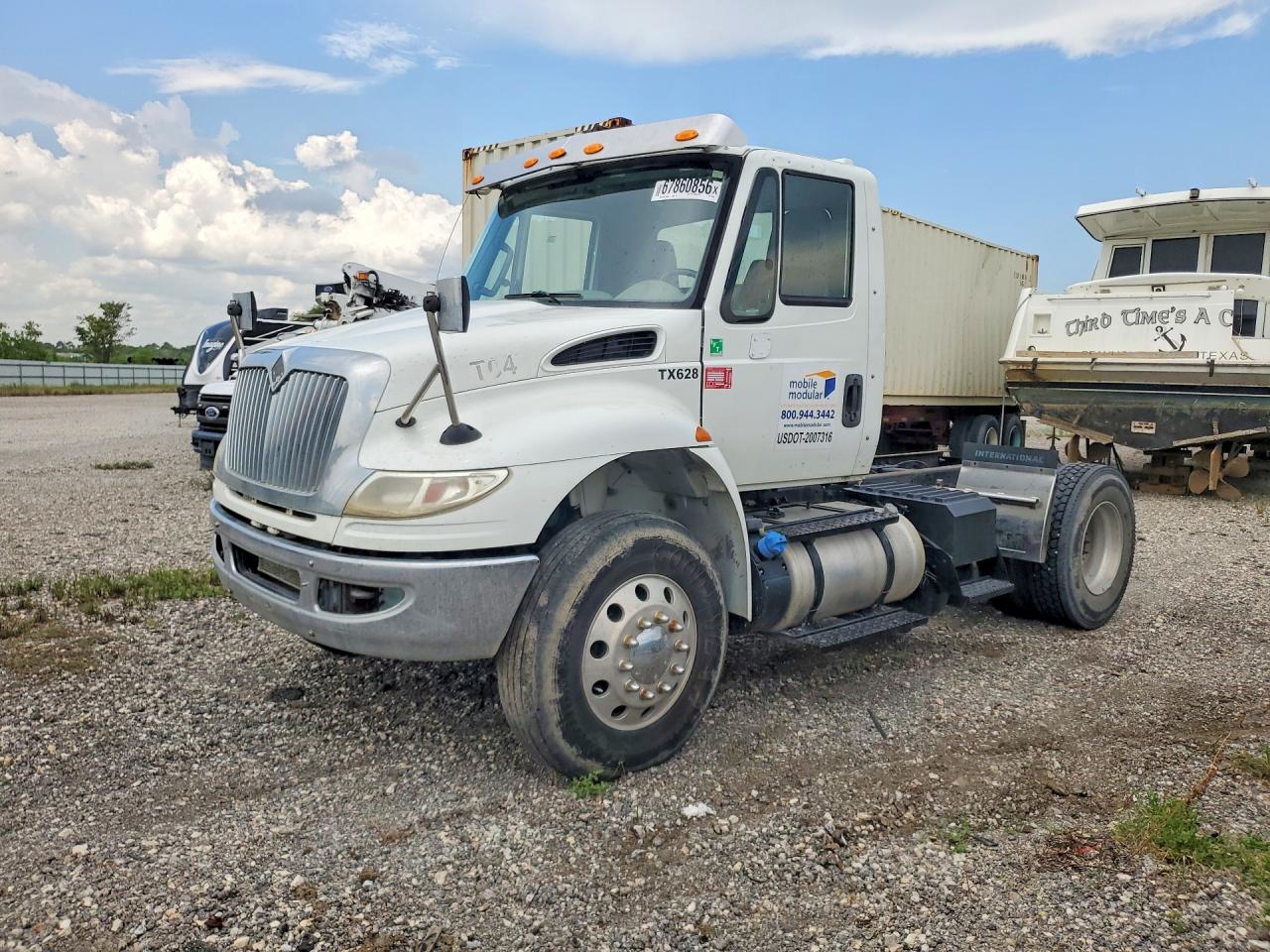 2015 INTERNATIONAL 4000 SERIE TRUCK CAB AND CHASSIS | 3HCMKSTN6FL669628 | UPCARS