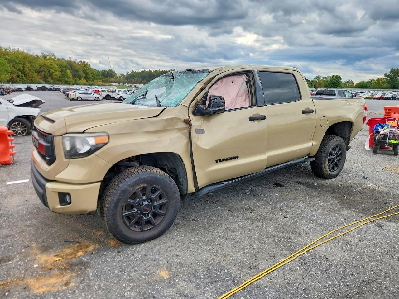 2016 TOYOTA TUNDRA SR5 | 5TFDY5F14GX533641 | UPCARS
