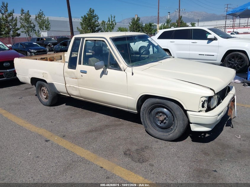 1985 TOYOTA PICKUP XTRACAB RN56 DLX | JT4RN56D3F5039581 | UPCARS