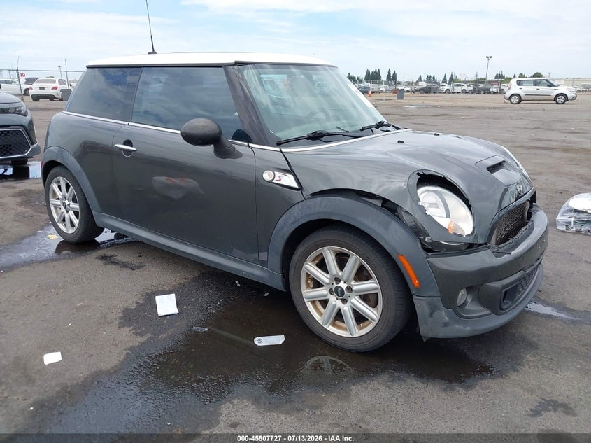 2011 MINI COOPER S | WMWSV3C55BTY11505 | UPCARS