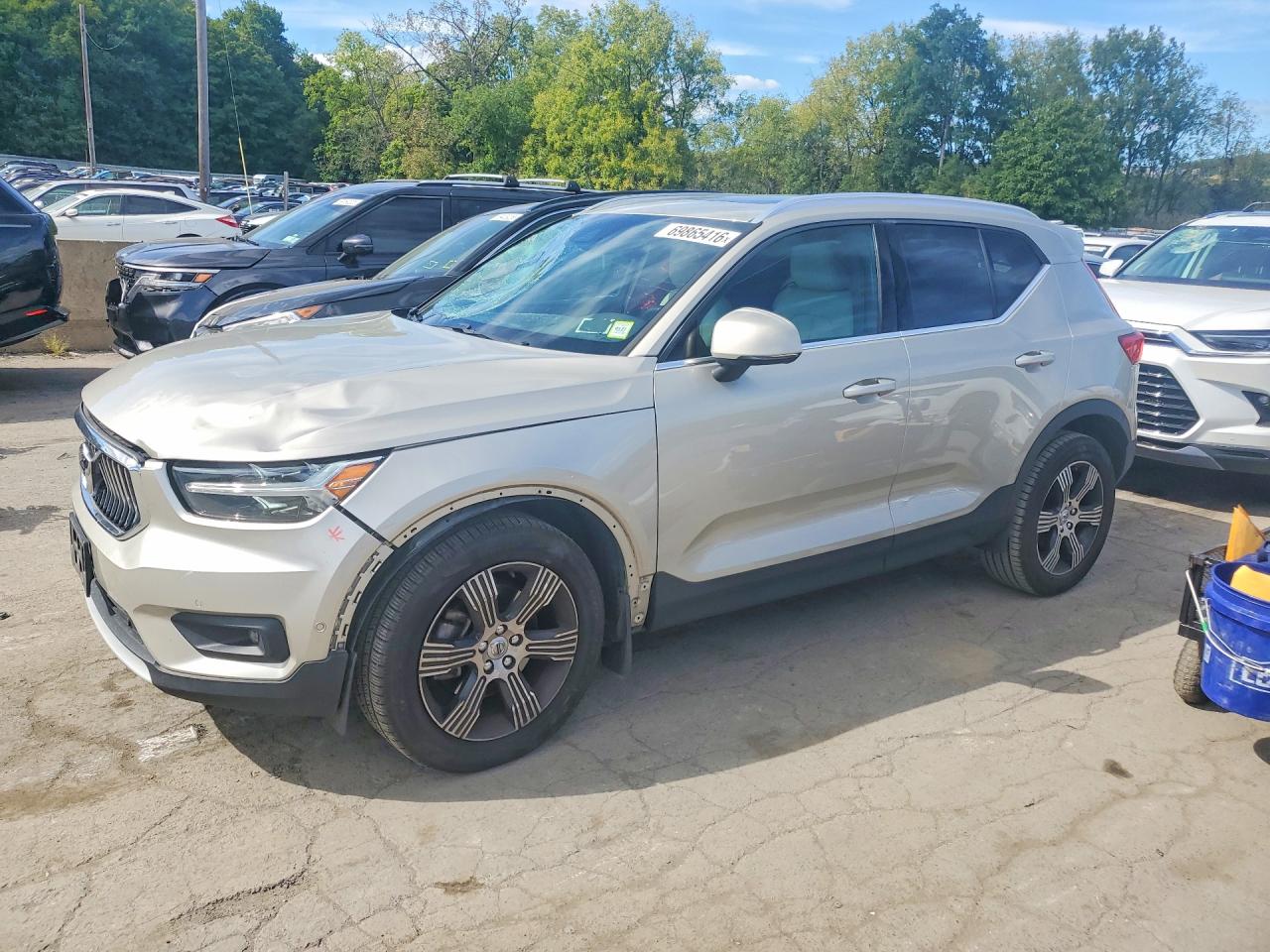 2019 VOLVO XC40 T5 INSCRIPTION | YV4162UL8K2074676 | UPCARS