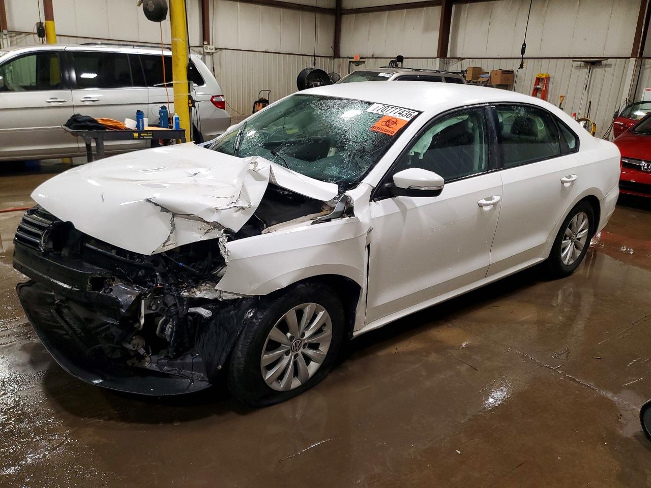 2014 VOLKSWAGEN PASSAT S | 1VWAT7A32EC097833 | UPCARS