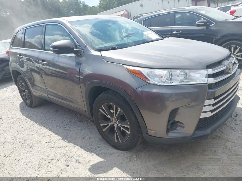 2017 TOYOTA HIGHLANDER LE | 5TDZARFH1HS029179 | UPCARS