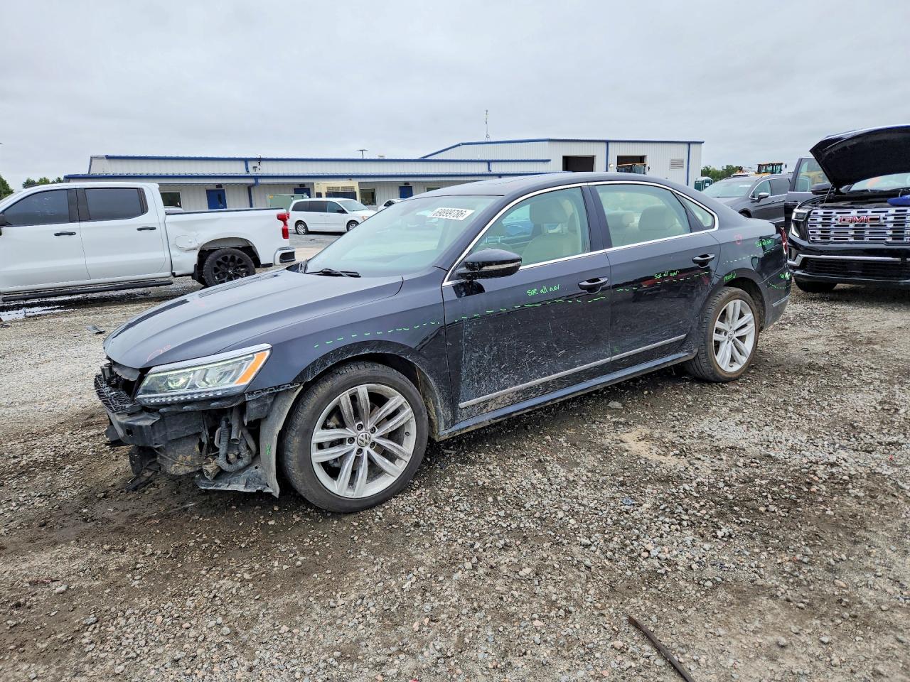 2018 VOLKSWAGEN PASSAT SEL PREMIUM | 1VWCA7A38JC019582 | UPCARS