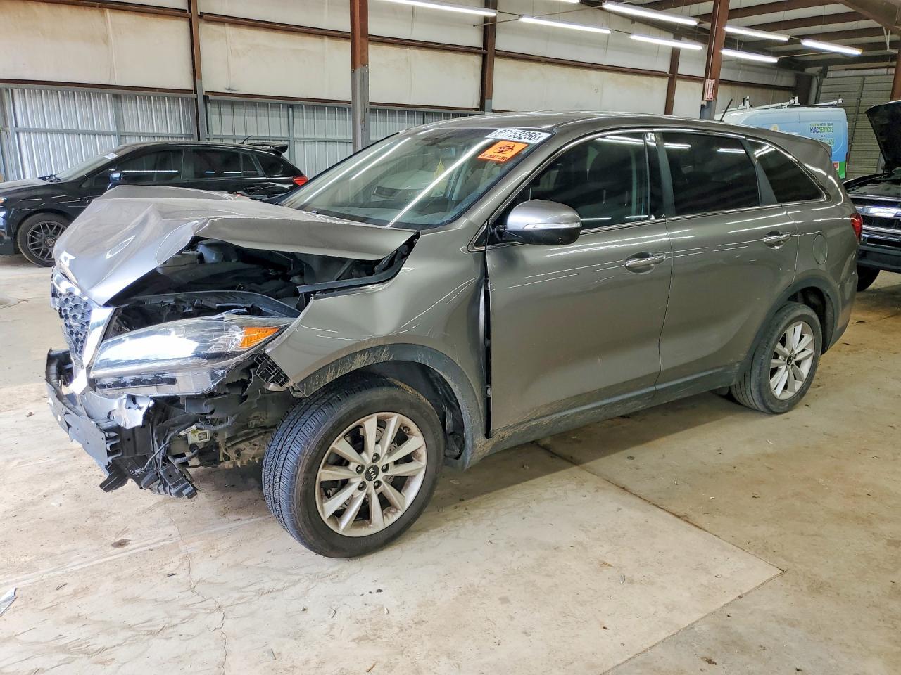 2019 KIA SORENTO LX V6 | 5XYPG4A56KG494163 | UPCARS