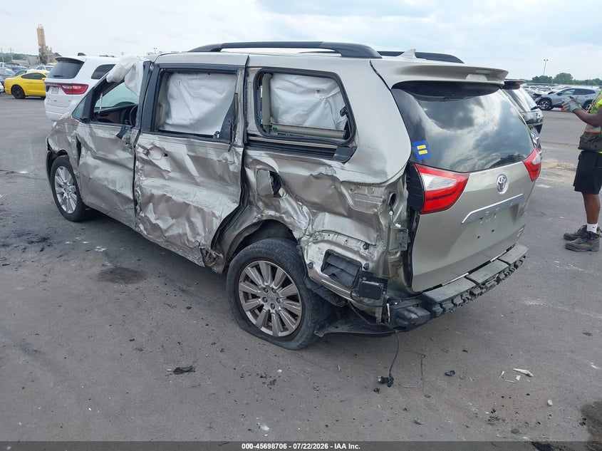 2017 TOYOTA SIENNA LIMITED 7 PASSENGER | 5TDDZ3DC4HS168469 | UPCARS