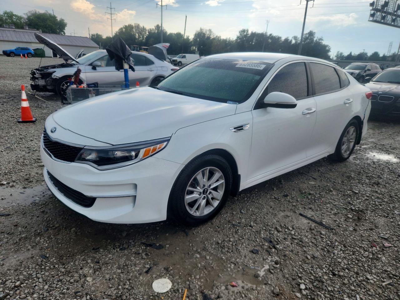 2016 KIA OPTIMA LX | 5XXGT4L36GG031880 | UPCARS