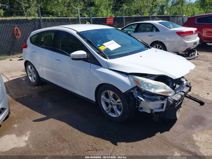 2014 FORD FOCU SE | 1FADP3K27EL209230 | UPCARS