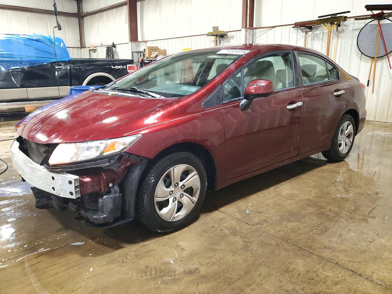 2013 HONDA CIVIC LX | 2HGFB2F50DH586463 | UPCARS