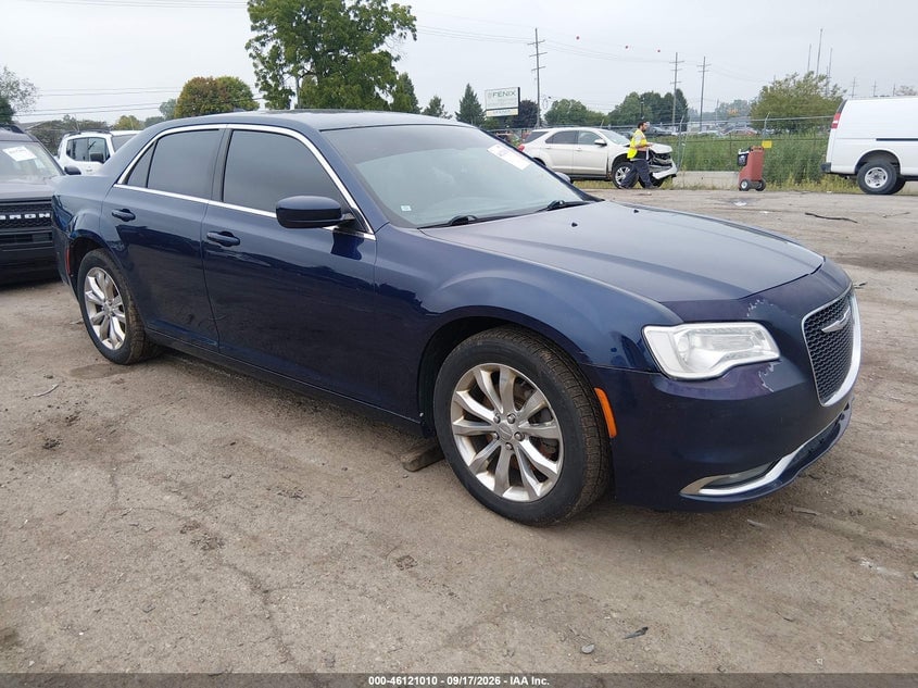 2016 CHRYSLER 300 LIMITED | 2C3CCARG2GH261568 | UPCARS
