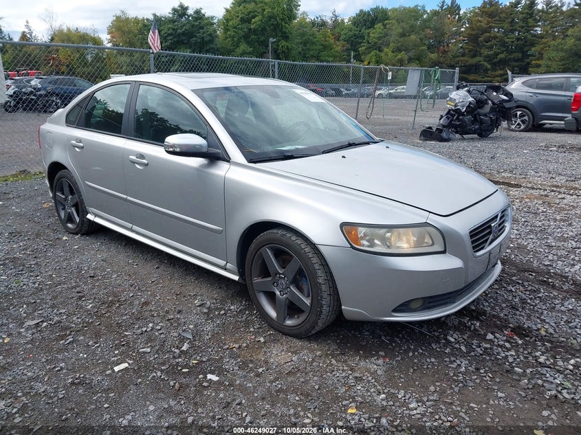 2009 VOLVO S40 T5 R-DESIGN | YV1MH672492456129 | UPCARS