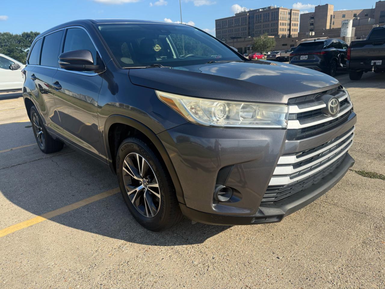 2017 TOYOTA HIGHLANDER LE | 5TDZARFH1HS027447 | UPCARS