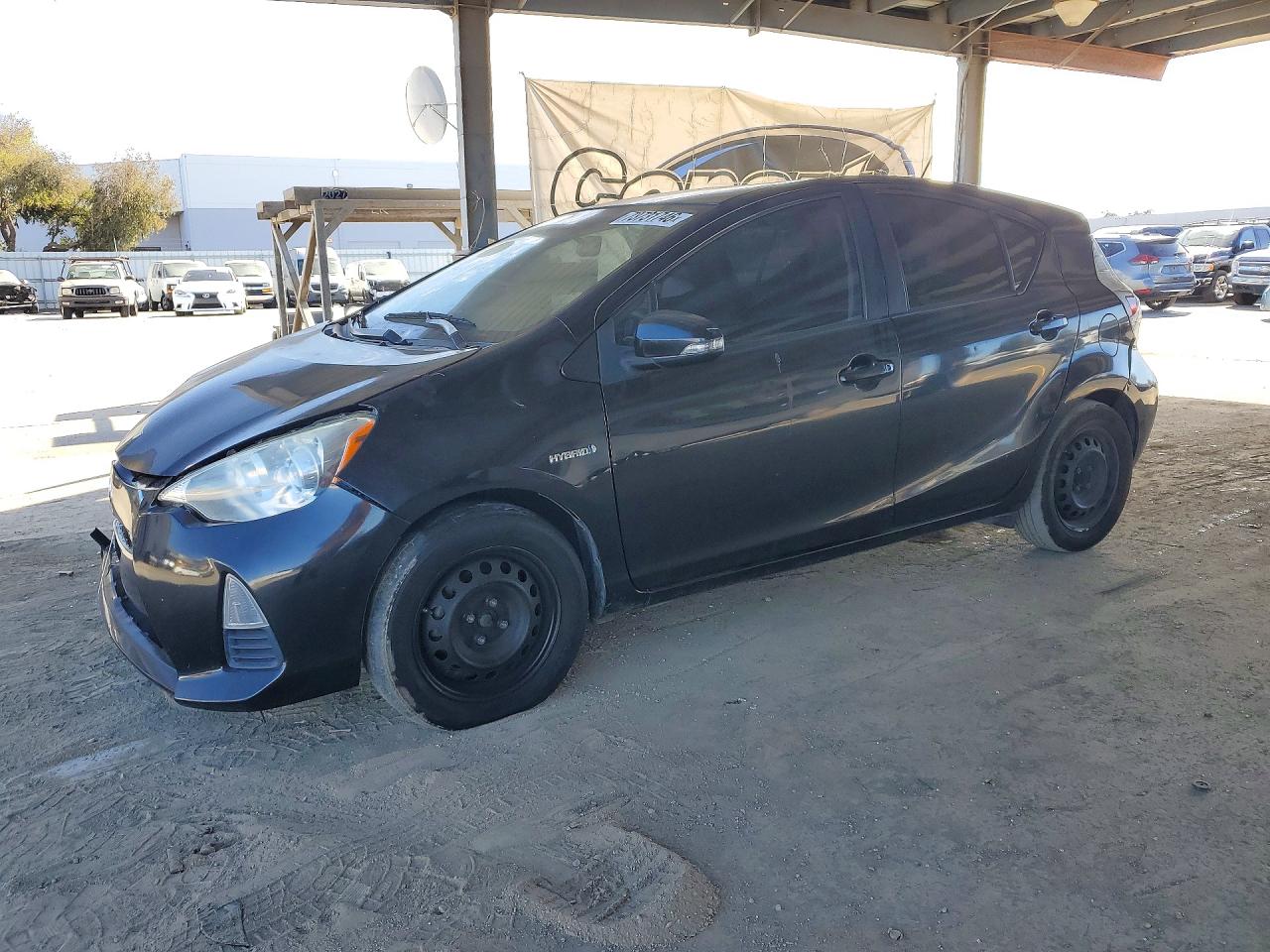2014 TOYOTA PRIUS TWO | JTDKDTB34E1072651 | UPCARS