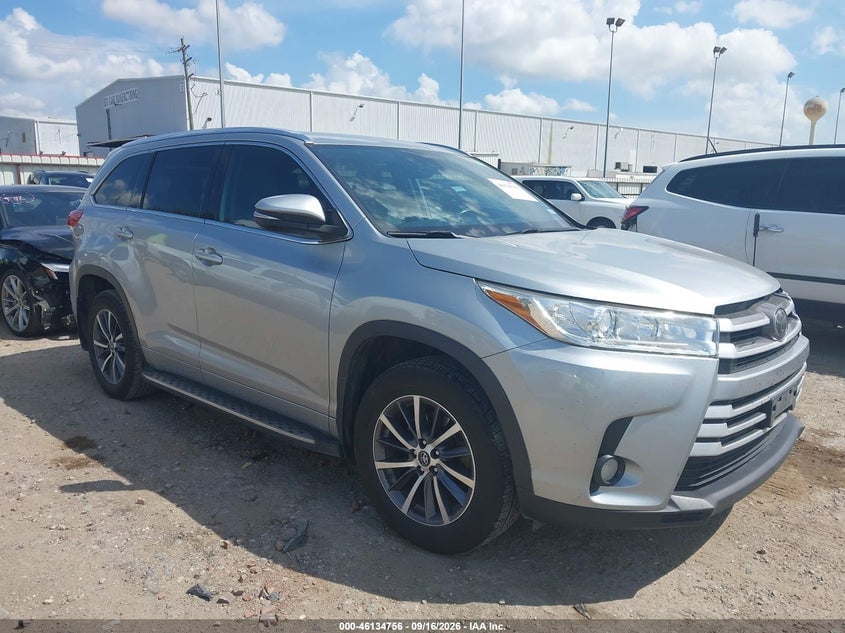2018 TOYOTA HIGHLANDER XLE | 5TDKZRFH1JS549849 | UPCARS