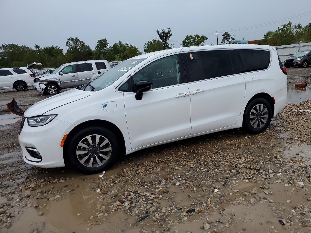 2024 CHRYSLER PACIFICA HYBRID SELECT | 2C4RC1S7XRR150294 | UPCARS