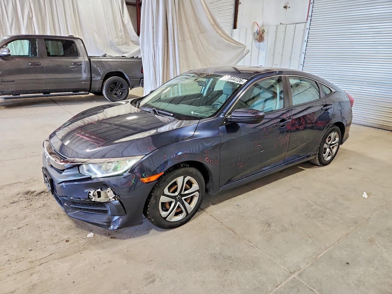 2018 HONDA CIVIC LX | 19XFC2F55JE206228 | UPCARS
