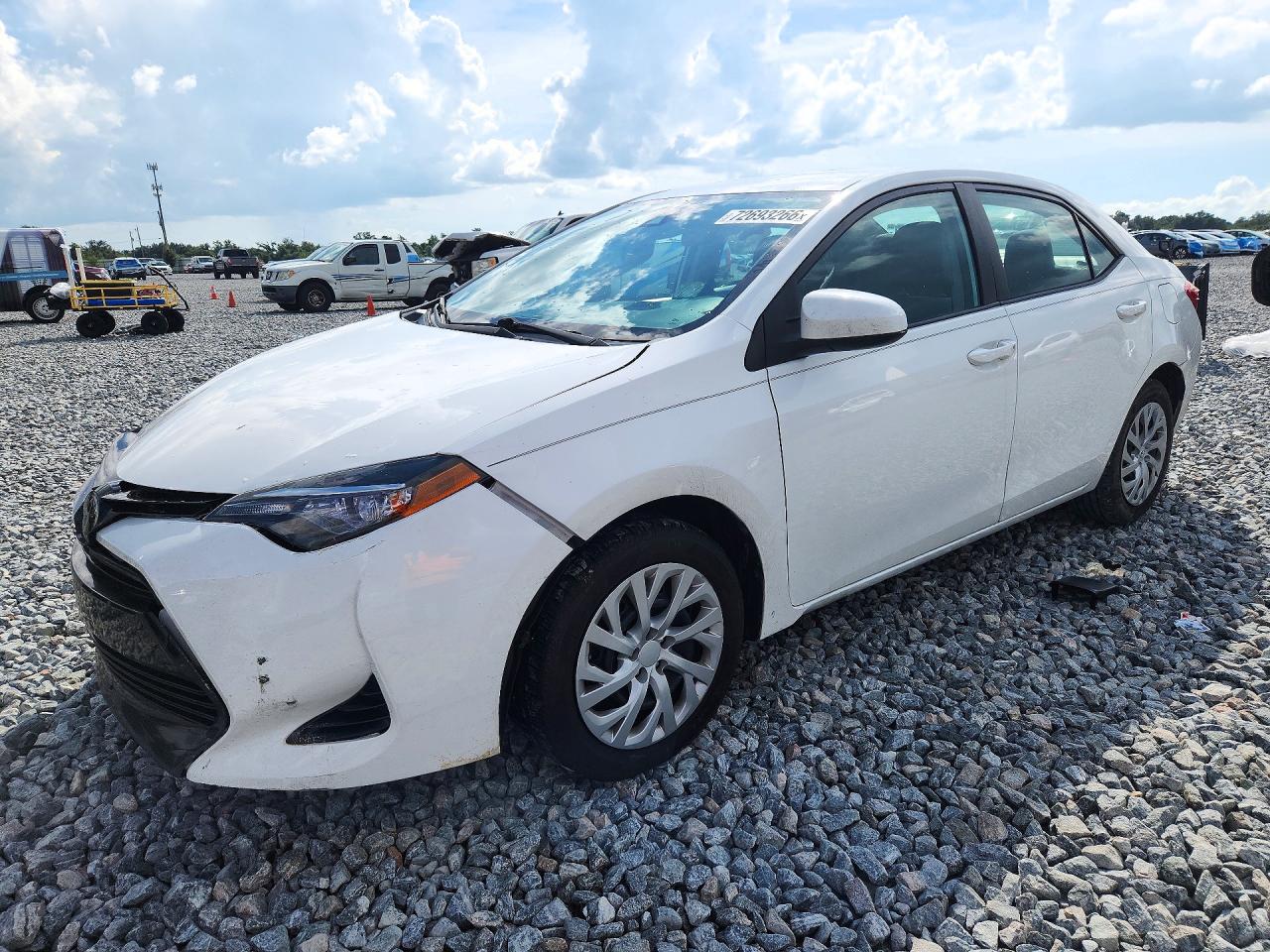 2018 TOYOTA COROLLA LE | 5YFBURHE0JP825657 | UPCARS