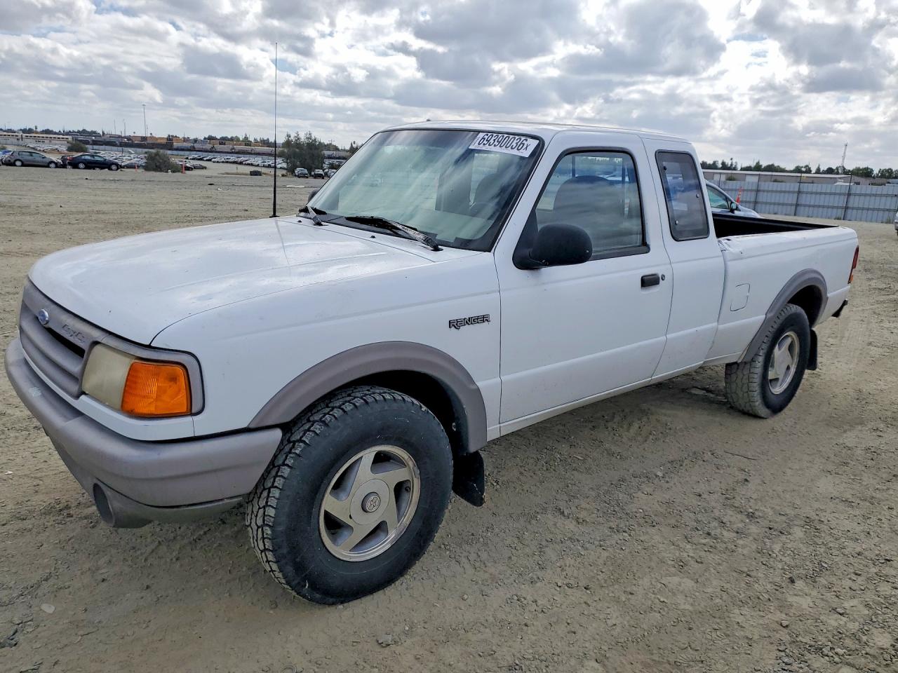 1994 FORD RANGER SUPER CAB | 1FTCR15X5RPB01683 | UPCARS
