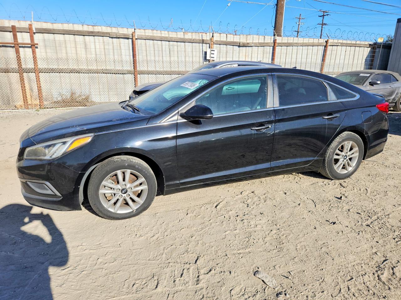 2016 HYUNDAI SONATA SE | 5NPE24AF3GH378465 | UPCARS