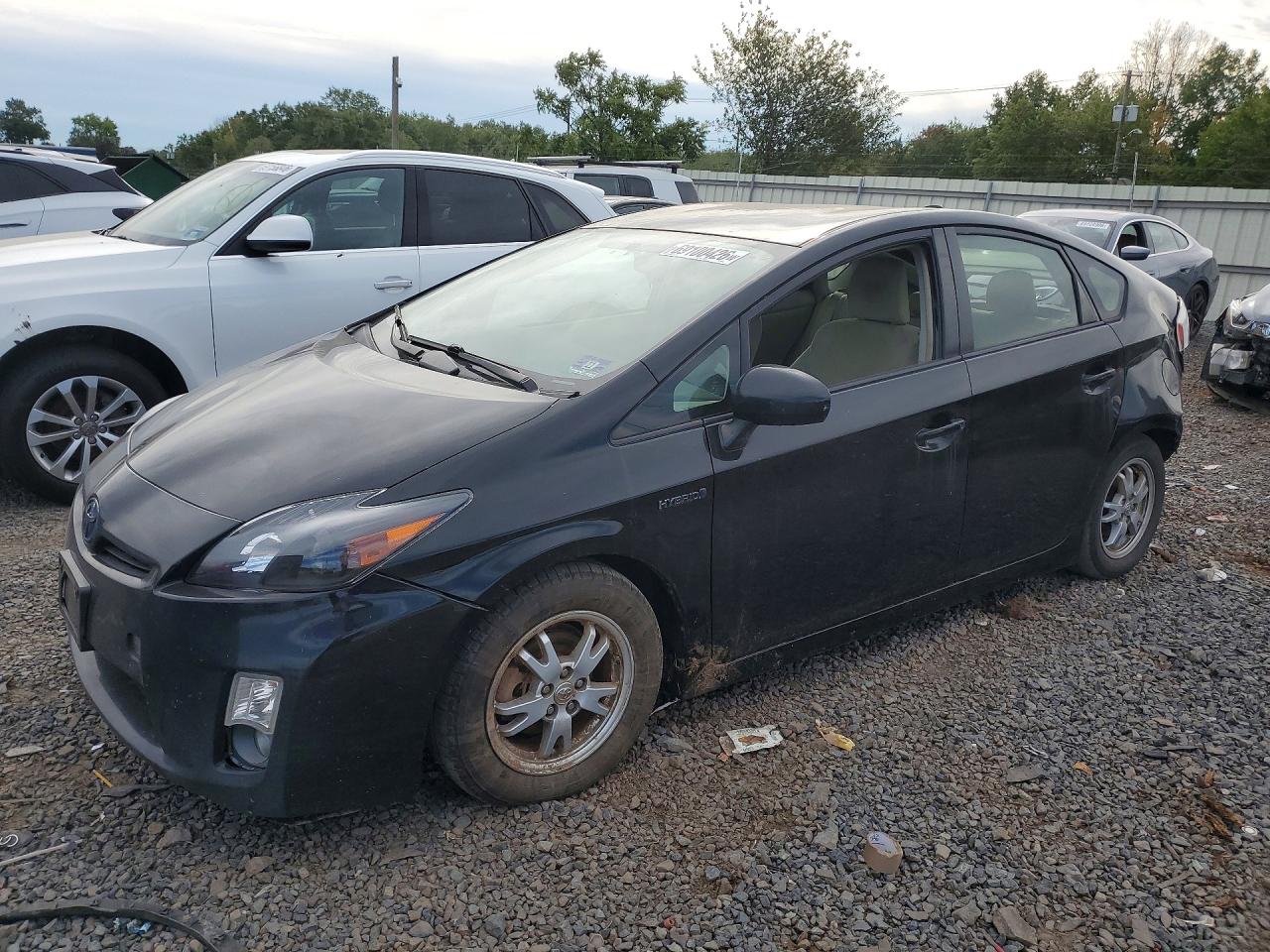 2011 TOYOTA PRIUS THREE | JTDKN3DU0B5329246 | UPCARS