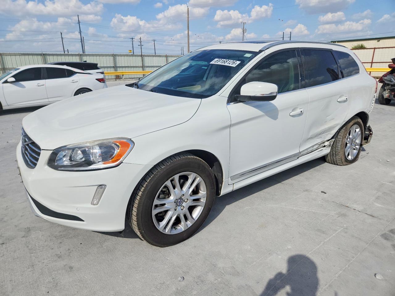 2016 VOLVO XC60 T5 PREMIER | YV440MDK4G2920696 | UPCARS