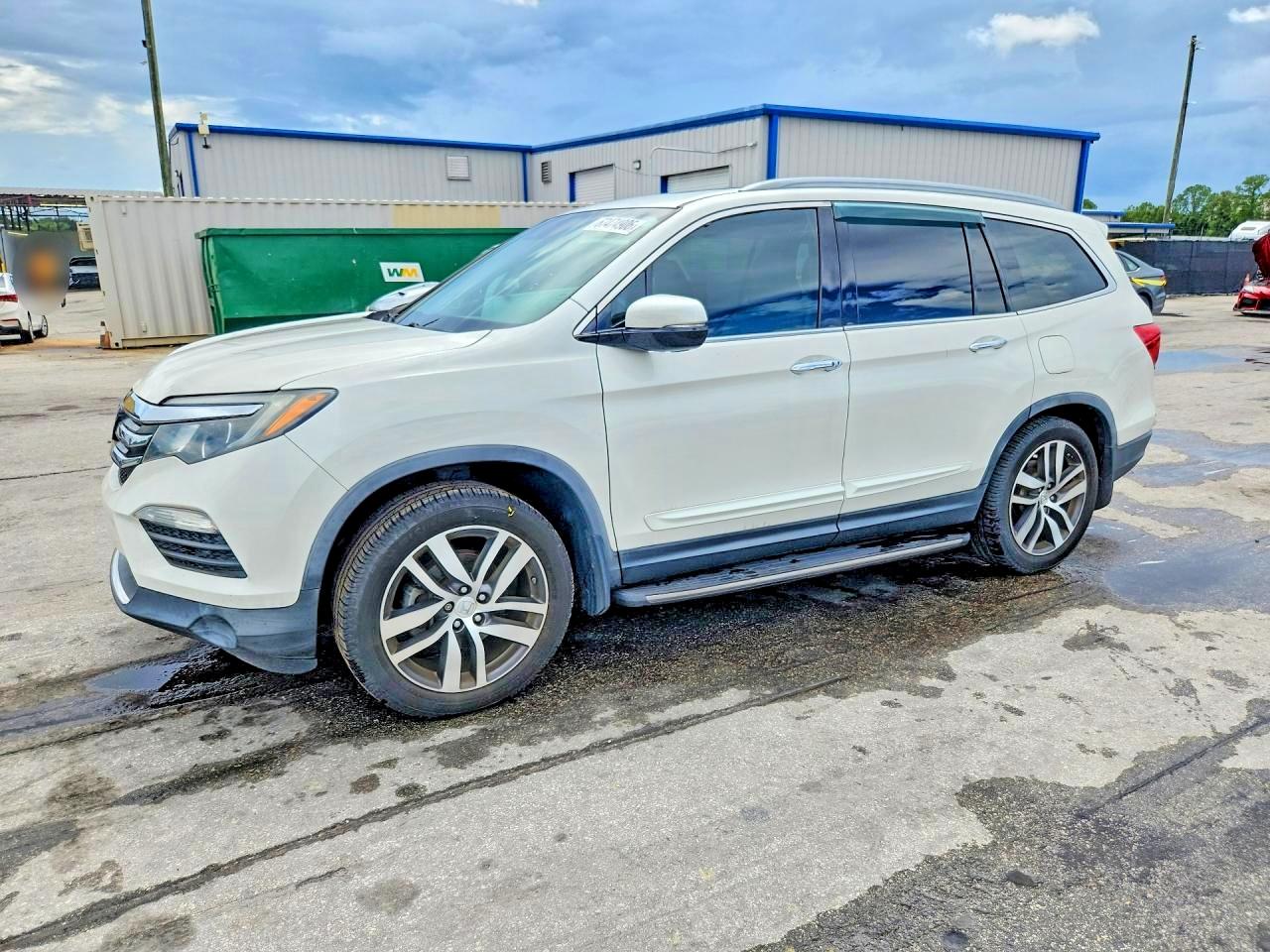 2018 HONDA PILO TOURING | 5FNYF6H97JB019915 | UPCARS
