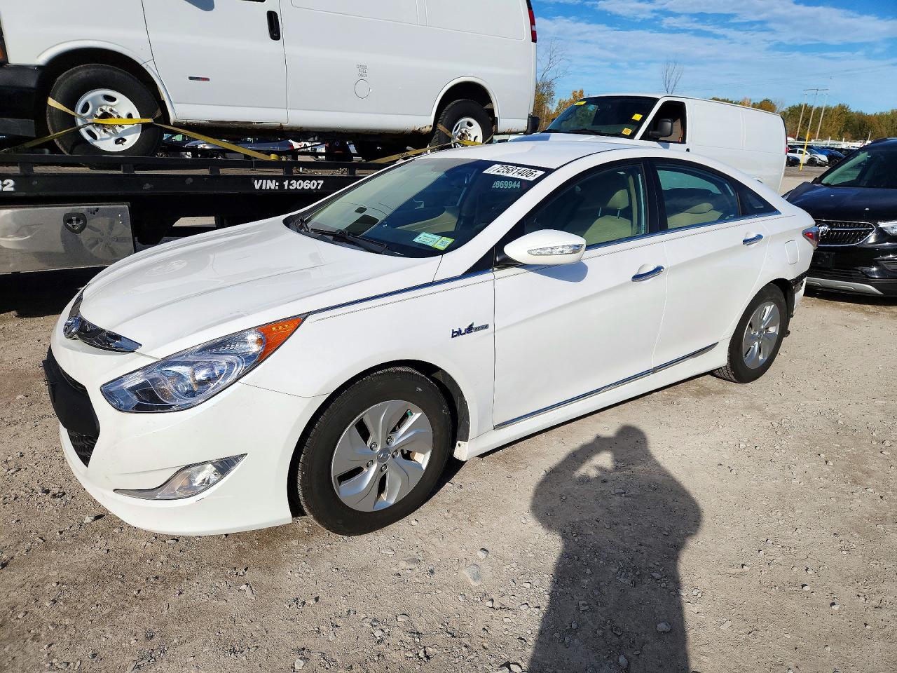2015 HYUNDAI SONATA BASE | KMHEC4A49FA119413 | UPCARS