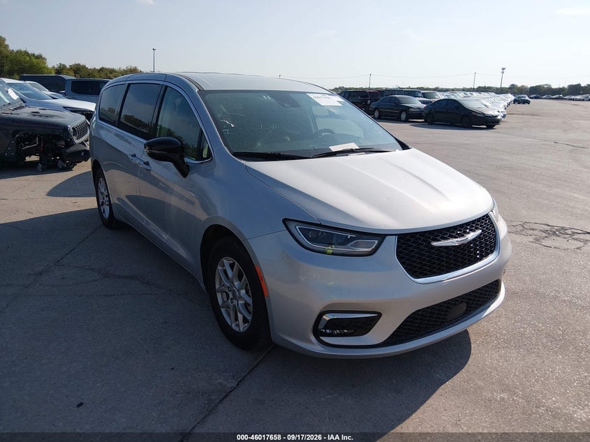 2024 CHRYSLER PACIFICA TOURING L | 2C4RC1BG3RR144322 | UPCARS