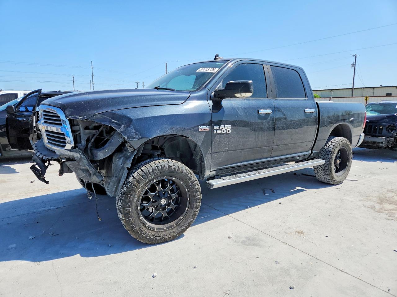 2016 RAM 1500 SLT | 3C6RR7LT1GG331999 | UPCARS