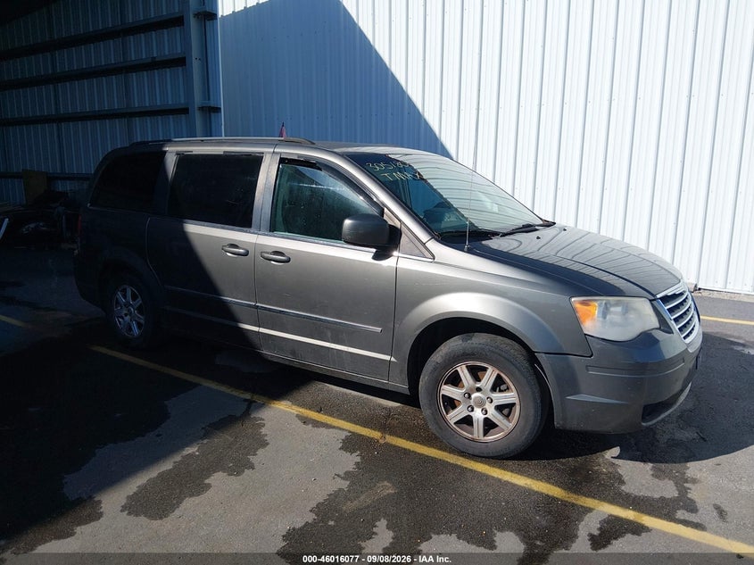 2010 CHRYSLER TOWN & COUNTRY TOURING | 2A4RR5D18AR305180 | UPCARS