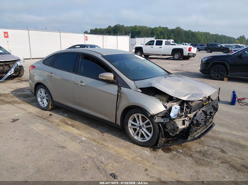 2016 FORD FOCU SE | 1FADP3F2XGL303311 | UPCARS