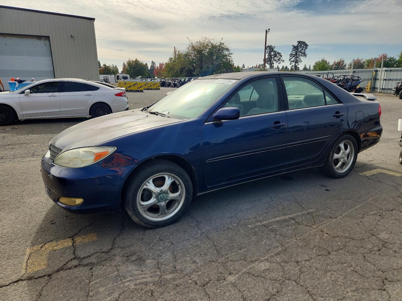2002 TOYOTA CAMRY LE | JTDBE32K620029094 | UPCARS