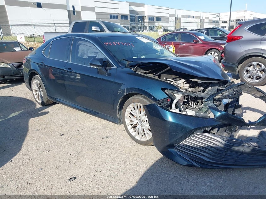 2020 TOYOTA CAMRY XLE | 4T1F11AK2LU878745 | UPCARS