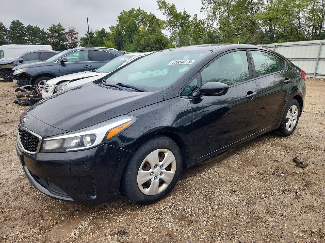 2017 KIA FORTE LX | 3KPFK4A73HE137525 | UPCARS