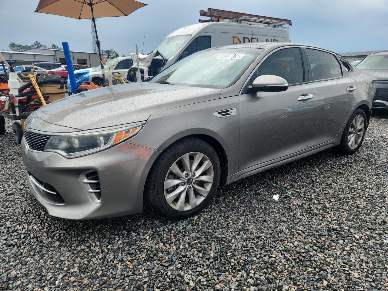 2017 KIA OPTIMA EX | 5XXGU4L3XHG152930 | UPCARS