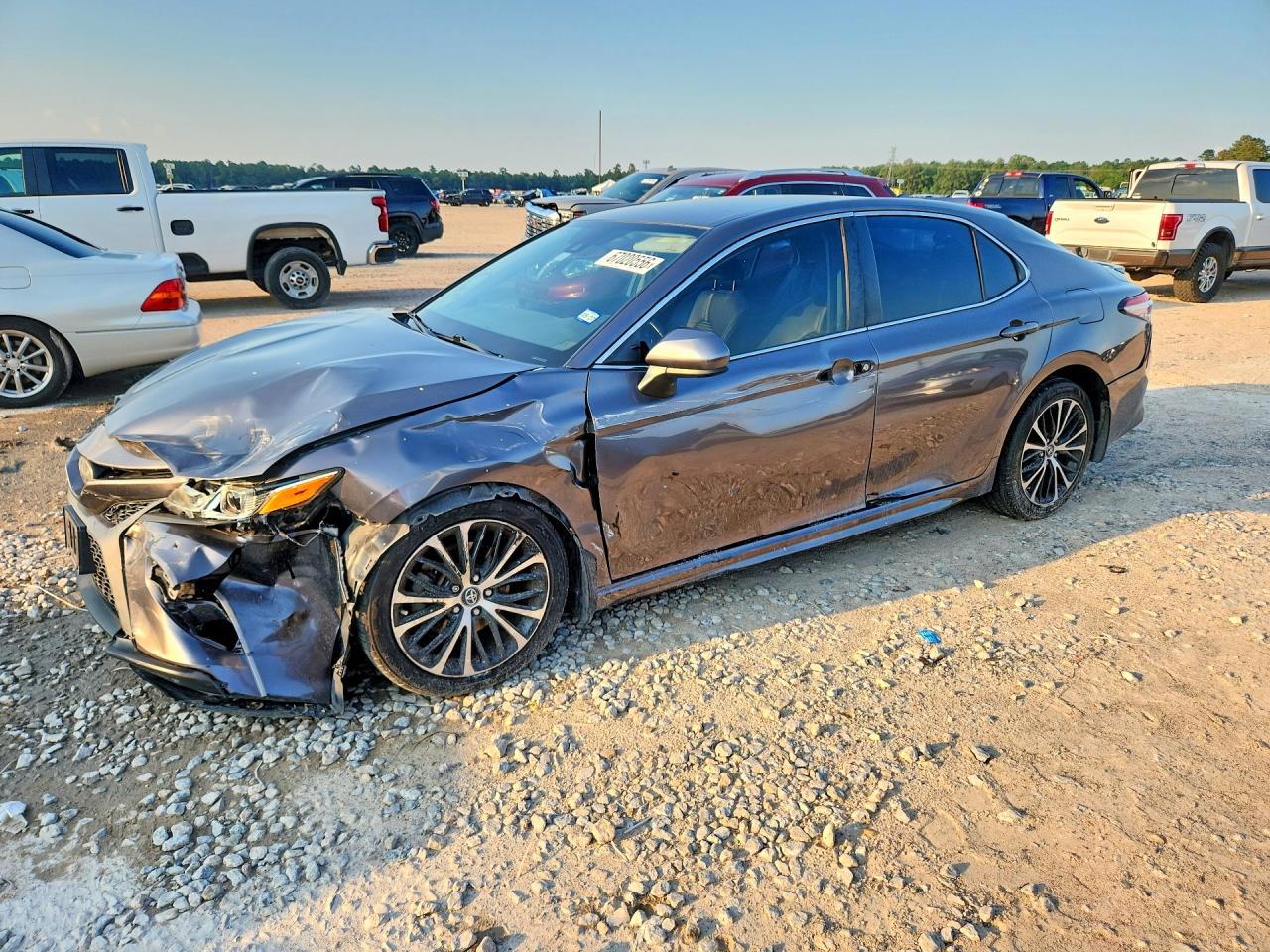2019 TOYOTA CAMRY SE | 4T1B11HK1KU735630 | UPCARS